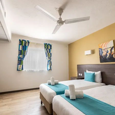 فندق Sunseeker Complex خليج سانت بول